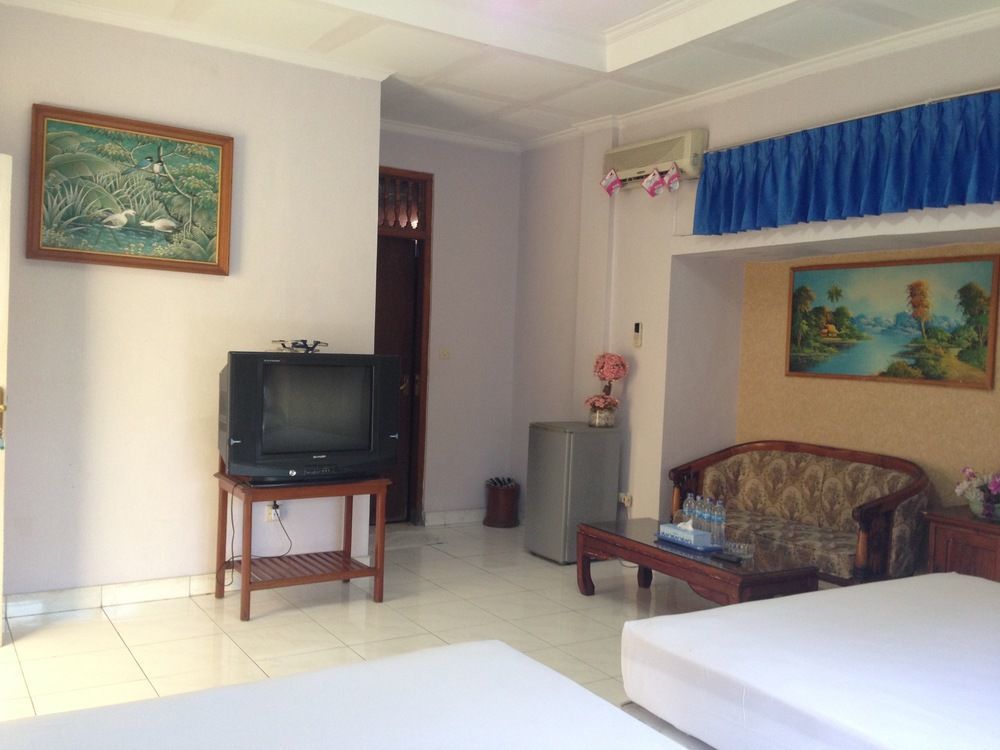 Oyo 3134 Puri Tamu Hotel Jimbaran Extérieur photo